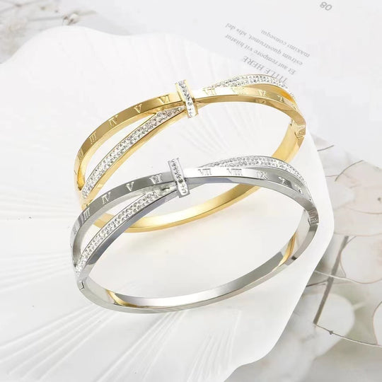 Riveria Bangle - Silver